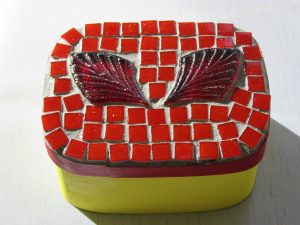 Photo of red Mosaic Box